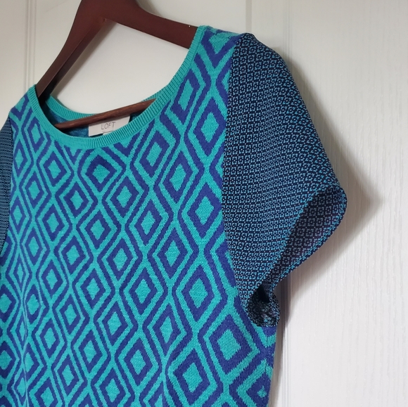Loft Knit Geometric Print Short Sleeve Top - Picture 2 of 5